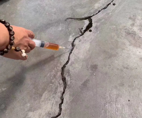 芦淞混凝土裂缝修补技术详解​